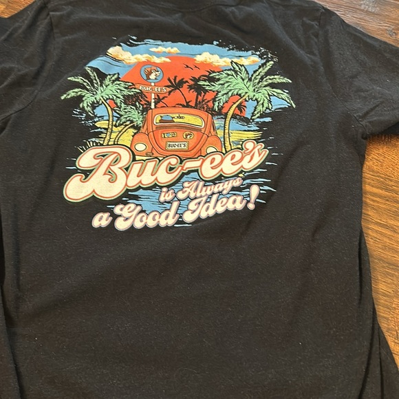 Buc-ees shirt - Picture 2 of 2